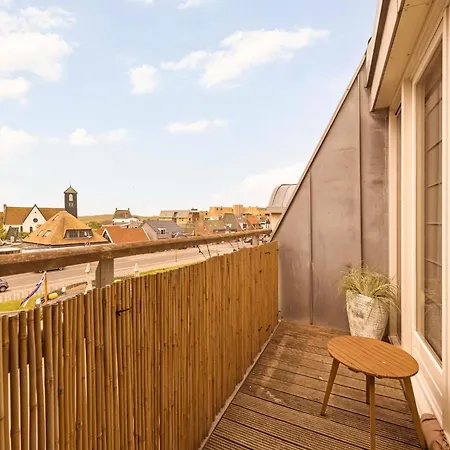 Vakantiehuis Romantic Coastal Getaway In *